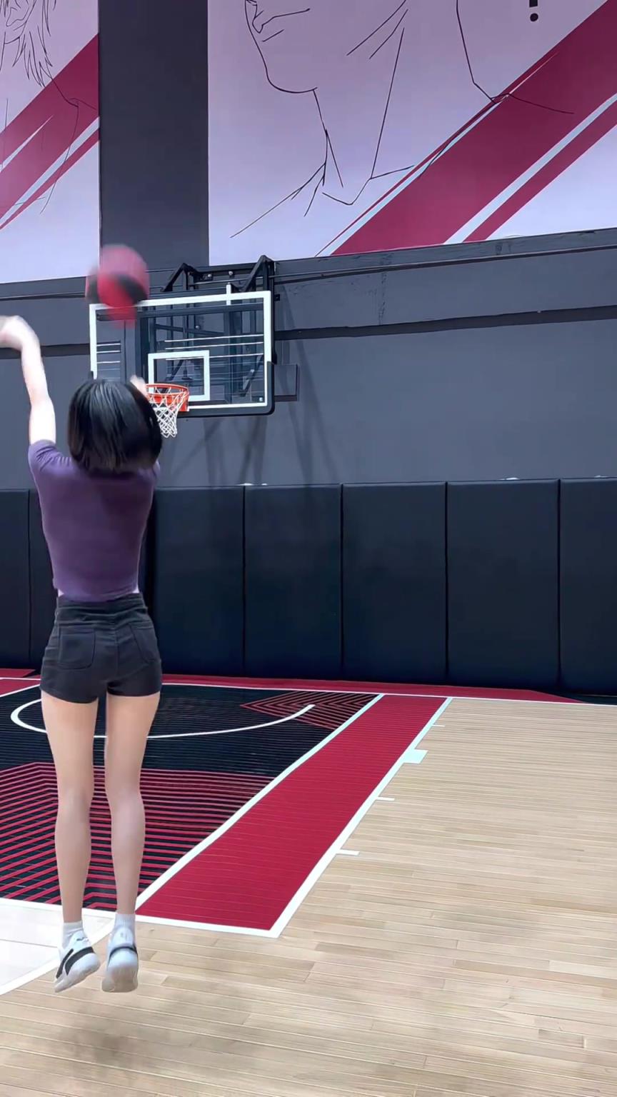 一个后撤步我愣是看了十几遍!