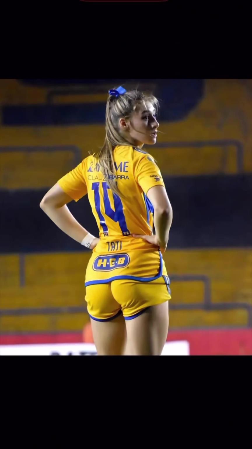 这位女球员在外网走红,原因是她的身材很有吸引力?