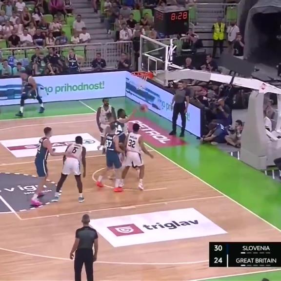 斯洛文尼亚93:81英国 东契奇三分11中2轰28+6+10