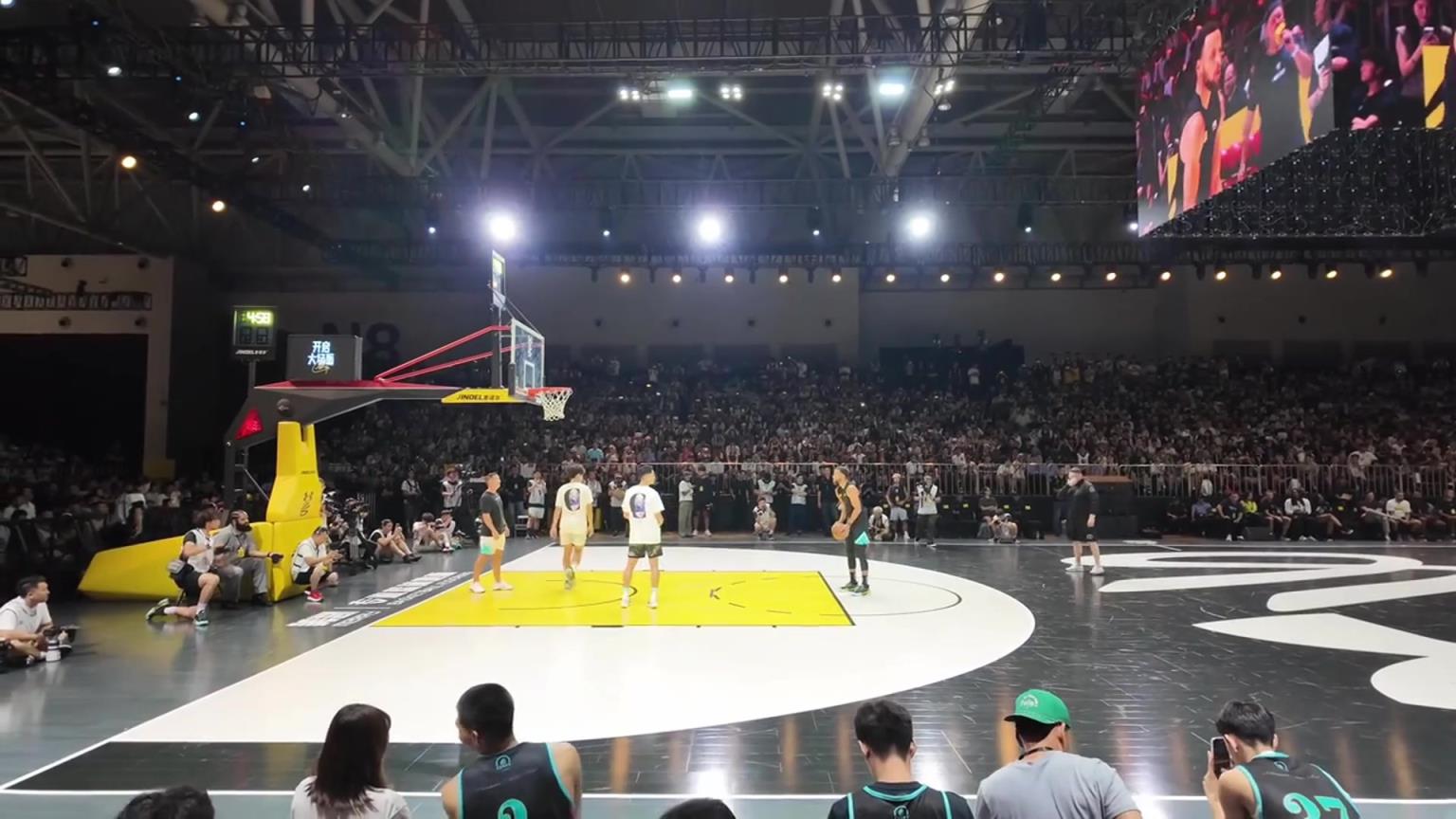 这就是史上最强射手的基本功?!库里中国行现场罚球轻松10连中