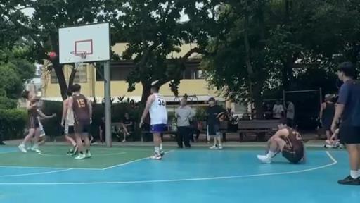 垫脚也能双撤步?这包是故意的啊!!