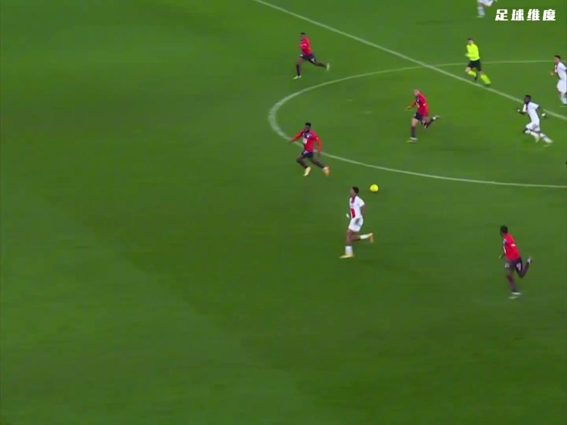 “足坛铲留球的艺术”,谁是你心中最强?