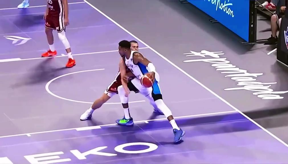 还没发力你就倒下了!字母哥热身赛15分钟暴砍25+10