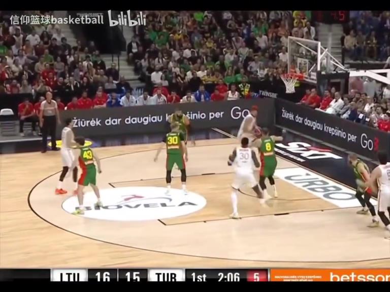 用脑子打球!申京:我训练中怎么练,比赛中就怎么用!