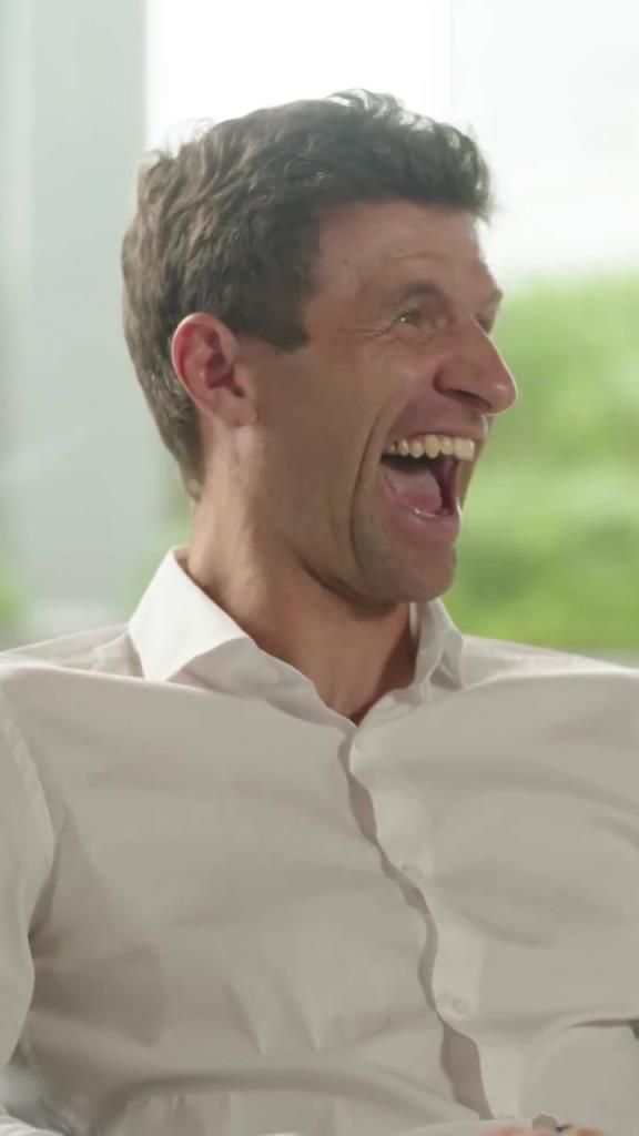 梅西更优雅!穆勒:生涯前十年我一直支持C罗,但年长后支持梅西