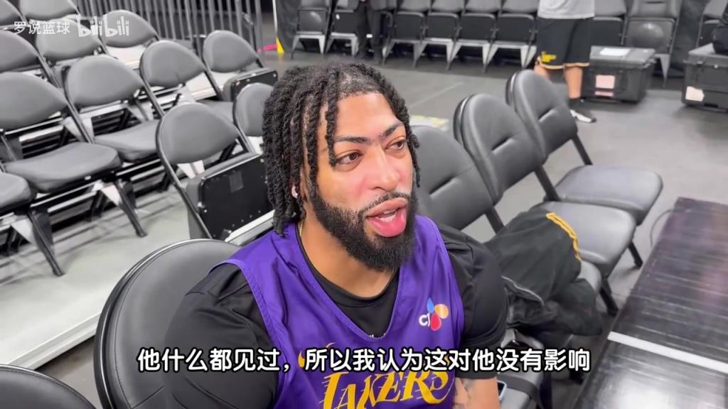 风波再起!浓眉昔日谈勇士询价詹姆斯:或是老詹第一次被卷入谈判