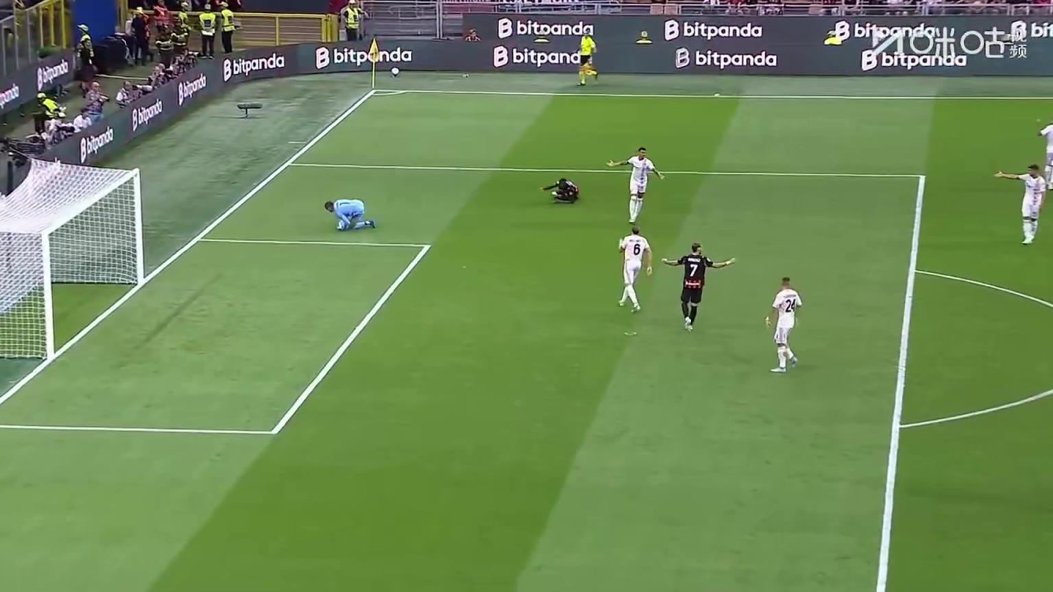 传的是真好啊!魔笛挑传身后,S-希门尼斯单刀破门越位在先