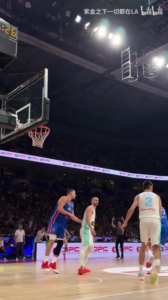 回到国家队找回自己了?近距离看博格丹的硬解三分!