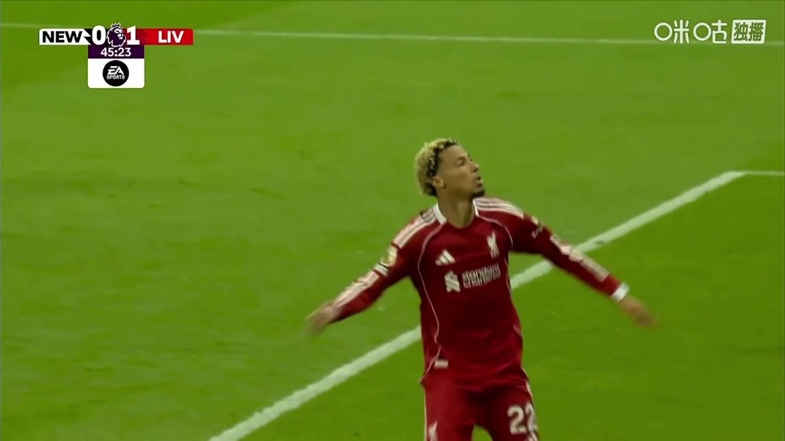 埃基蒂克推射死角破门!詹俊大喊:三场三球,神锋降临!