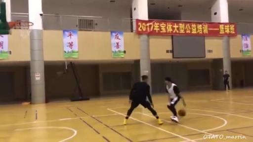 杰伦这攻防节奏令人窒息!17年周杰伦和林书豪一对一斗牛