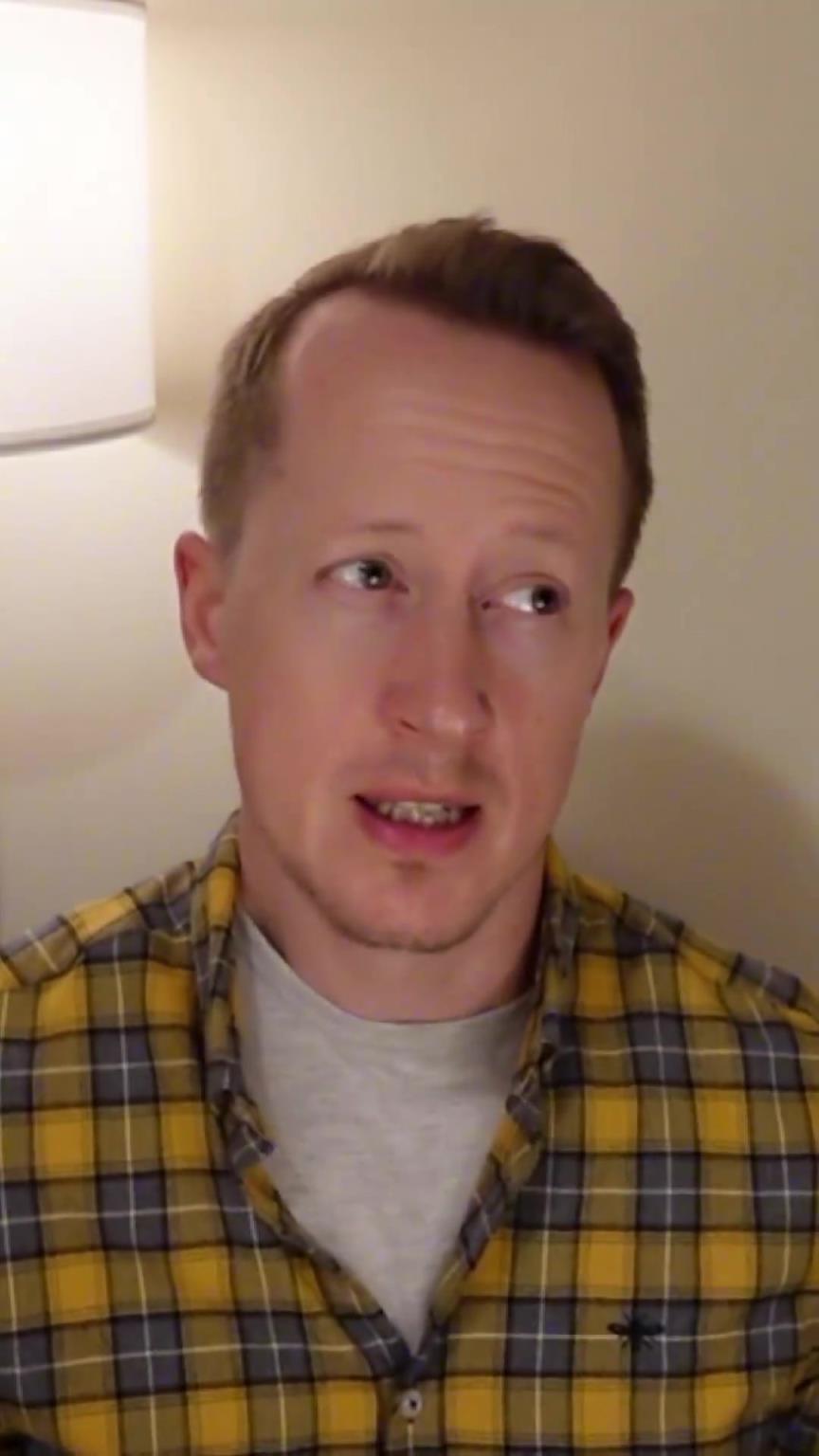 英国博主:国足U22场地是真菜地,拜合拉木和向余望不能齐上