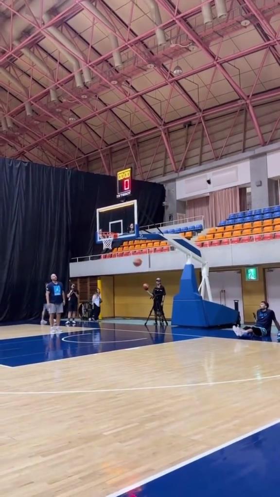 他为什么老能进这种球！？