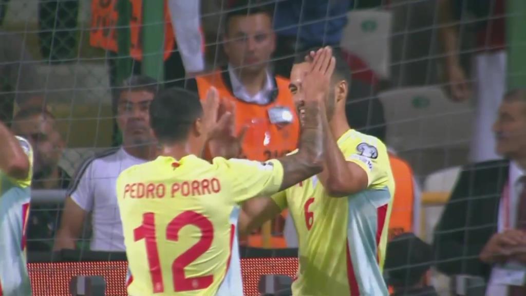 赏心悦目！西班牙Tiki-Taka戏耍土耳其后防 梅里诺禁区内推射破门