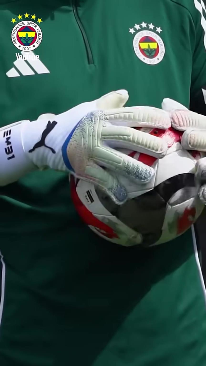 土超顶薪！埃德森完成费内巴切首次训练！