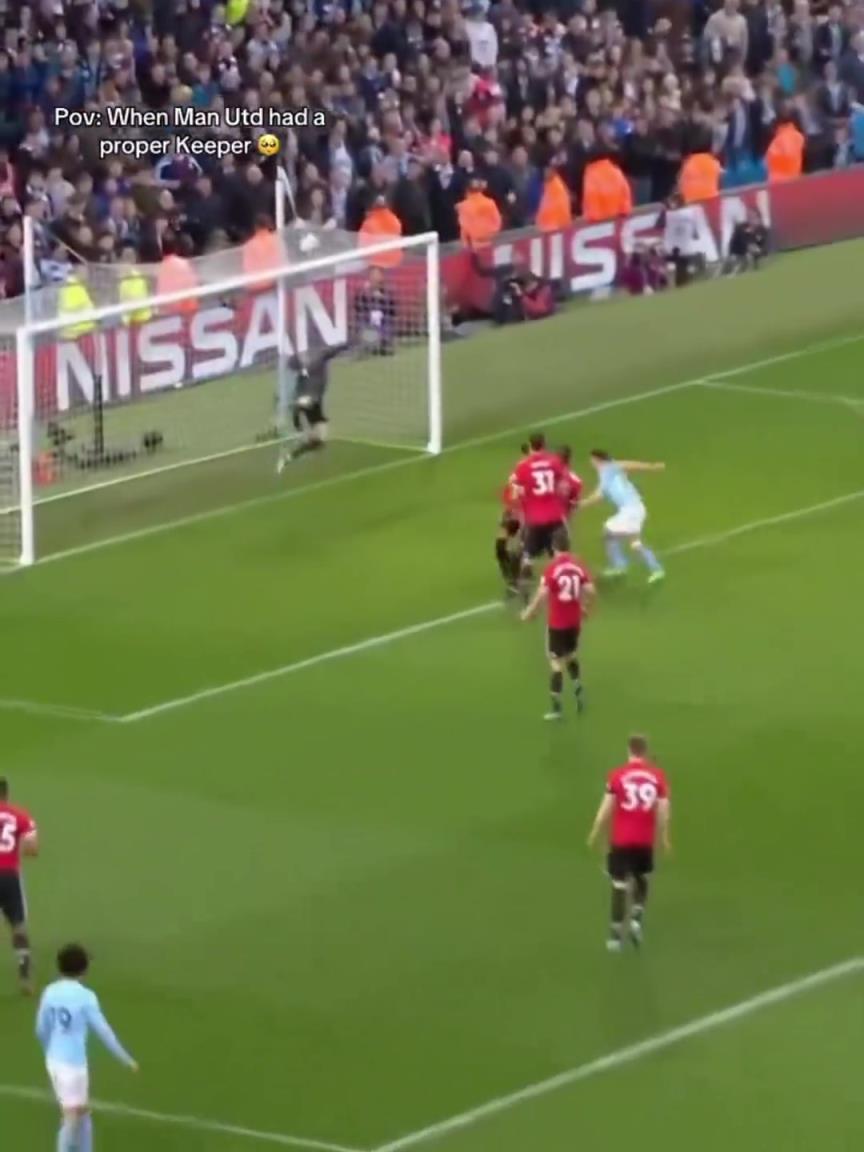 当初对德赫亚恶语相向，和现在整天怀念的，到底是不是一批人？