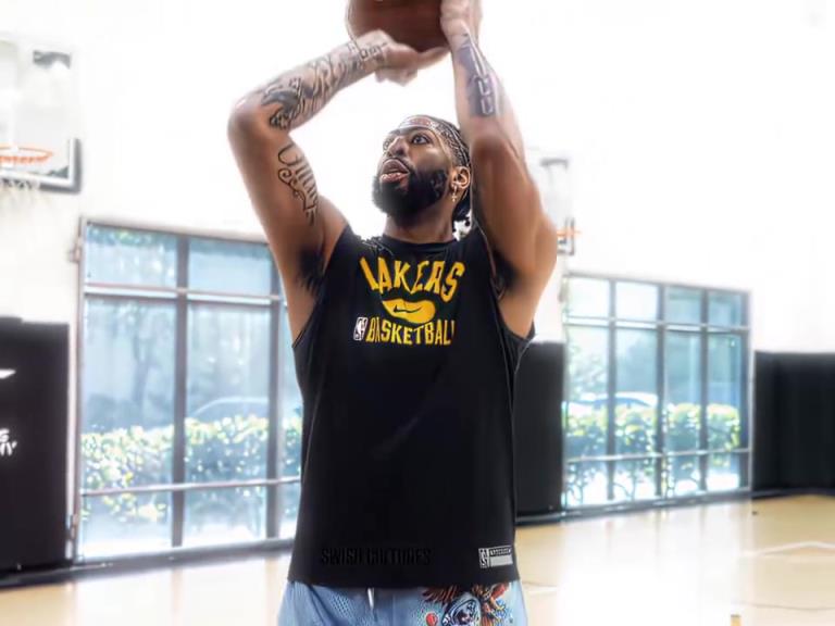 架海紫金梁!浓眉这身材放古代也是个威震一方的将领啊!